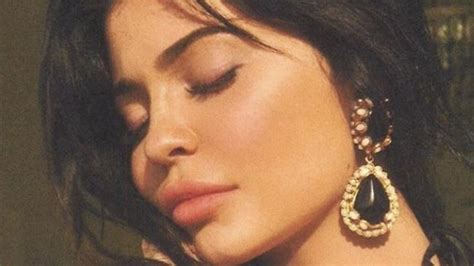 kylie jenner boobs naked|Kylie Jenner poses completely naked for Playboy magazine.